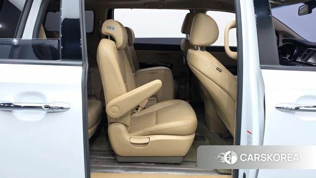 Kia The New Carnival 2018 Белый из Кореи, фото 2