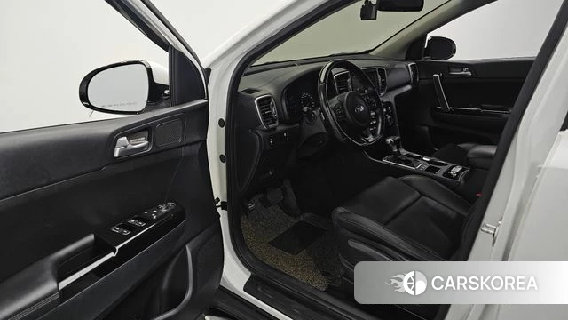 Kia Sportage 4th Generation 2018 Белый из Кореи, фото 2