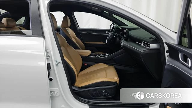 Kia K5 3rd generation 2021 Белый из Кореи, фото 2