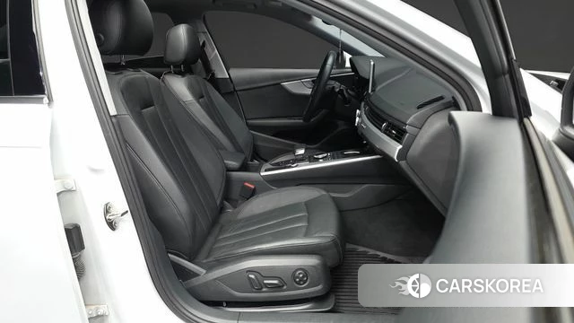 Audi A4 (B9) 2018 Белый из Кореи, фото 2