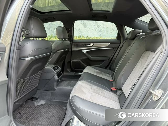 Audi A6L 2021 Темно-серый из Китая, фото 2