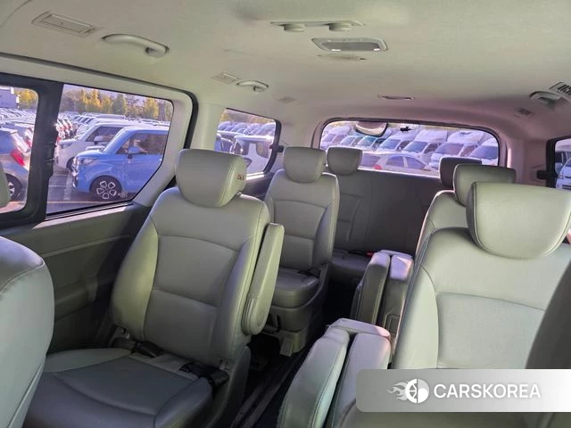 Hyundai The New Grand Starex 2020 Серебристо-серый из Кореи, фото 2