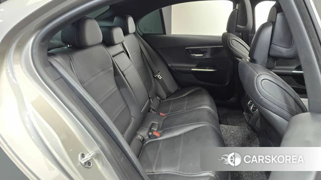 Mercedes-Benz C-Class W206 2022 Серебристо-серый из Кореи, фото 2