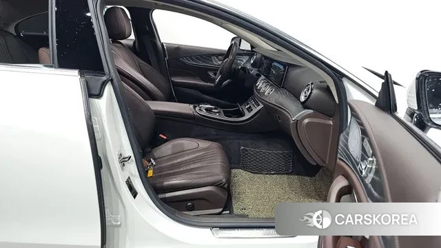Mercedes-Benz CLS-Class C257 2020 Белый из Кореи, фото 2