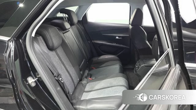 Peugeot 3008 second generation 2019 Черный из Кореи, фото 2