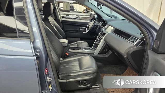 Land Rover Discovery Sports 2019 Светло-серебряный цвет из Кореи, фото 2