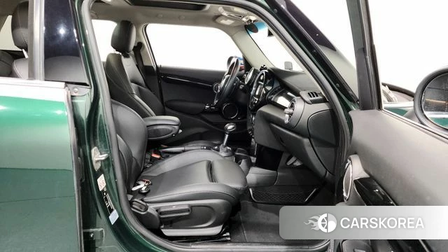Mini Cooper S 2018 Темно-зеленый из Кореи, фото 2