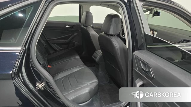 Volkswagen 7th Generation of Jetta 2021 Черный из Кореи, фото 2