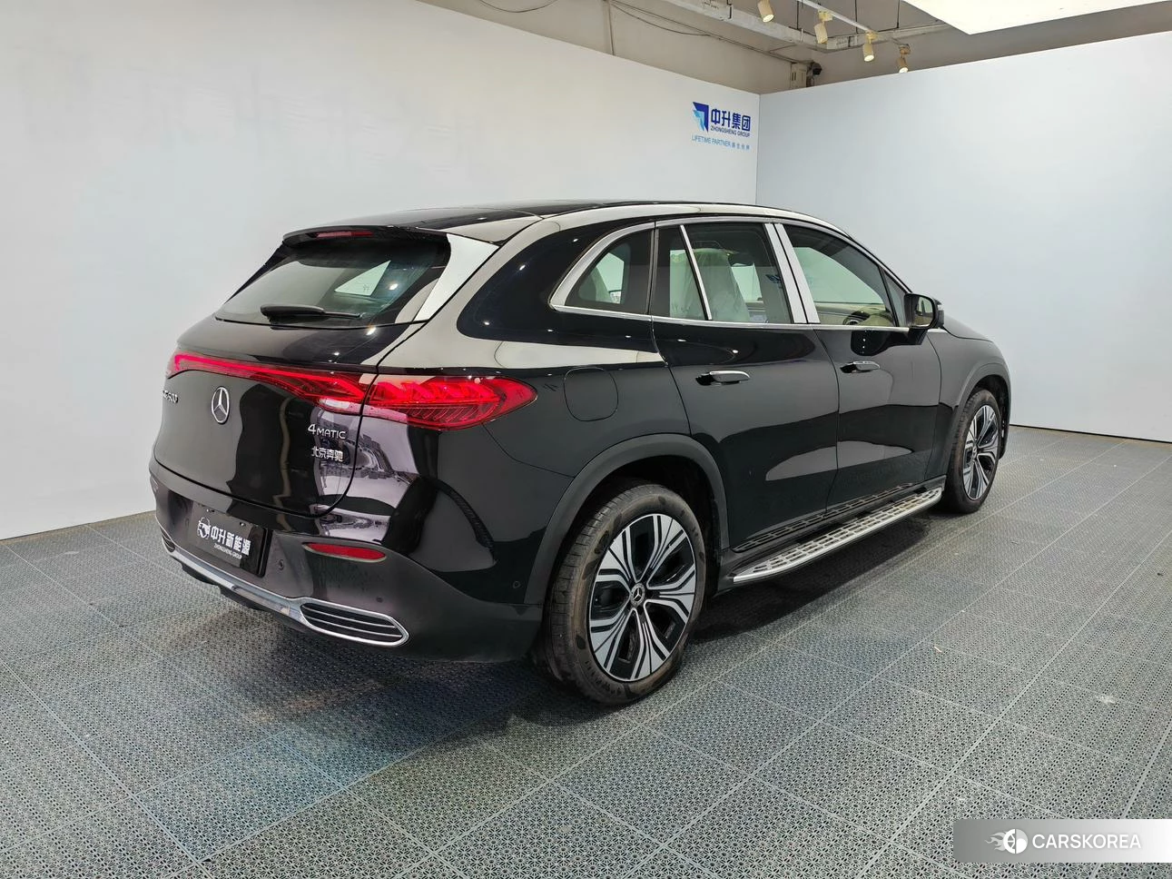Mercedes-Benz EQE 2023 Черный из Китая, фото 2