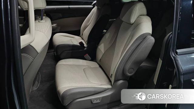 Kia The New Carnival 4th Generation 2024 Серый из Кореи, фото 2