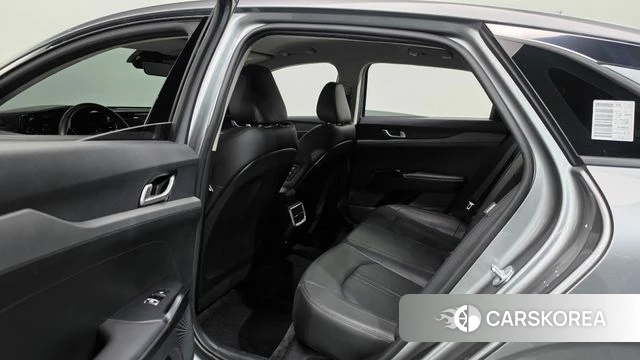 Kia K5 3rd generation 2023 Серый из Кореи, фото 2