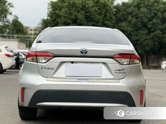 Toyota Levin 2021 Серебристо-серый из Китая, фото 2