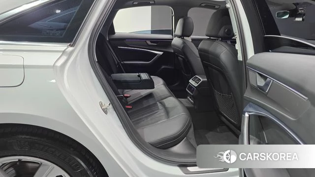 Audi A6 (C8) 2020 Белый из Кореи, фото 2