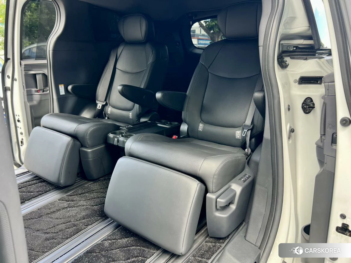 Toyota Sienna 2024 Белый из Китая, фото 2
