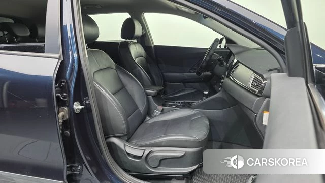 Kia Niro 2018 Синий из Кореи, фото 2