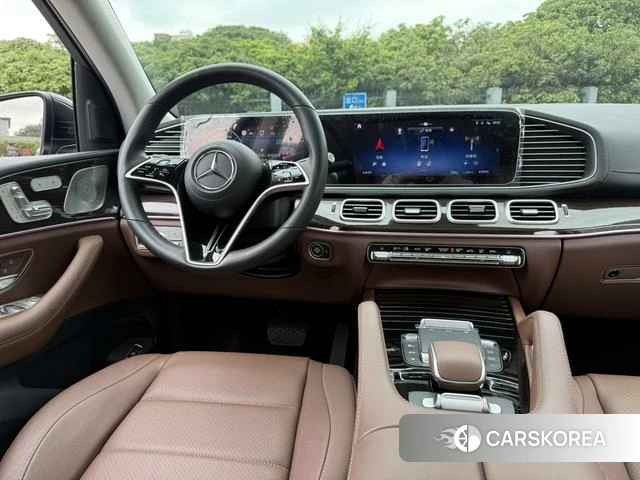 Mercedes-Benz GLE 2024 Черный из Китая, фото 2
