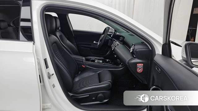 Mercedes-Benz A-Class W177 2020 Белый из Кореи, фото 2