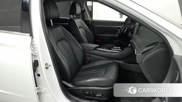 Hyundai Sonata (DN8) 2022 Белый из Кореи, фото 2