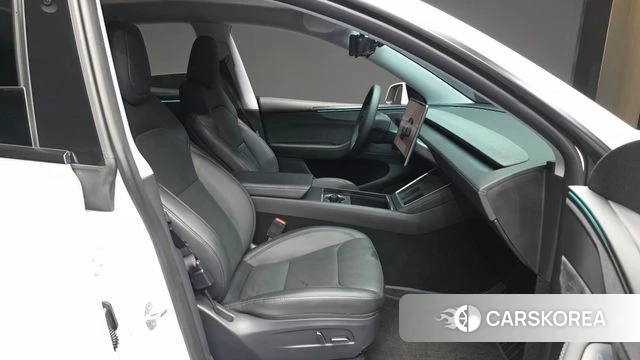 Tesla Model Y 2025 Белый из Кореи, фото 2