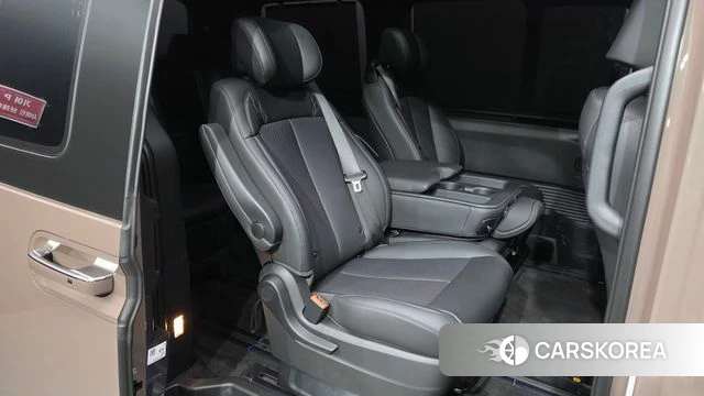Hyundai The New Staria 2026 Коричневый из Кореи, фото 2