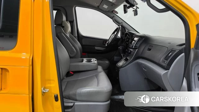Hyundai The New Grand Starex 2019 Желтый из Кореи, фото 2