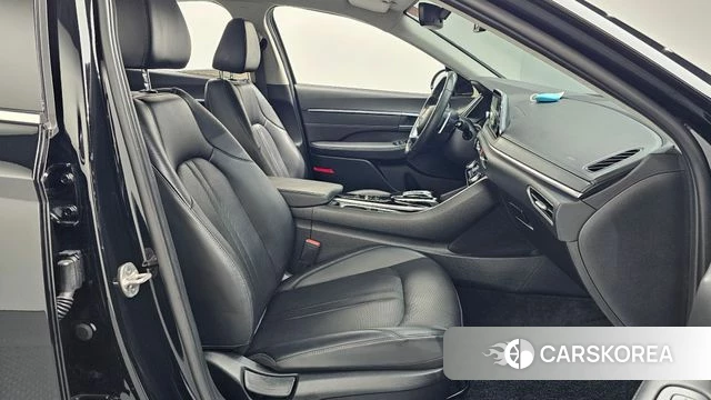 Hyundai Sonata (DN8) 2022 Черный из Кореи, фото 2
