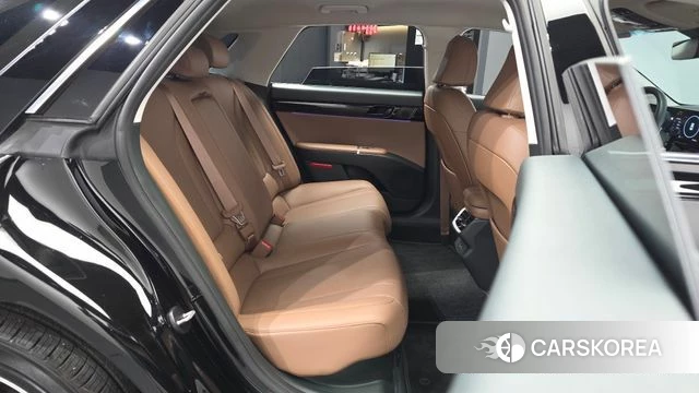 Hyundai Grandeur Hybrid (GN7) 2024 Черный из Кореи, фото 2