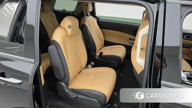 Kia Carnival 4th generation 2023 Черный из Кореи, фото 2
