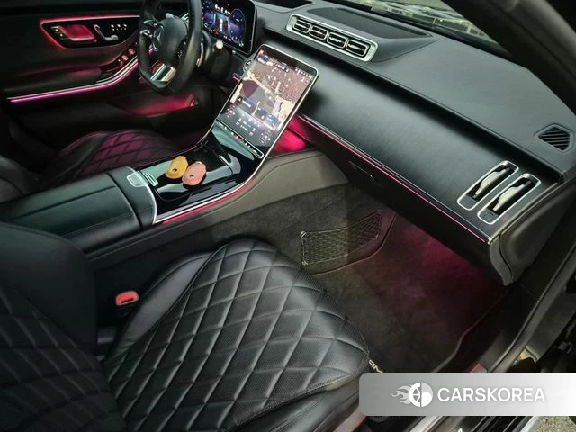 Mercedes-Benz S-Class W223 2023 Черный из Кореи, фото 2