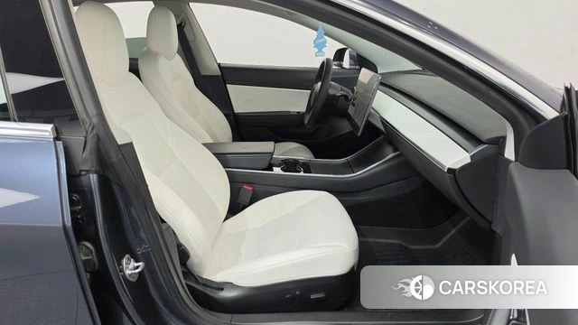 Tesla Model 3 2020 Серый из Кореи, фото 2