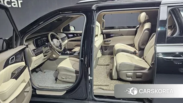 Kia Carnival 4th generation 2021 Черный из Кореи, фото 2