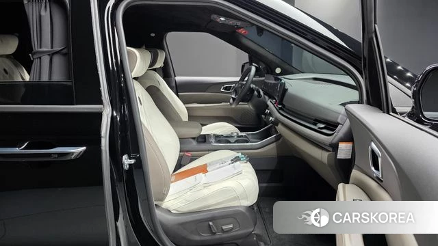 Kia The New Carnival 4th Generation 2025 Черный из Кореи, фото 2