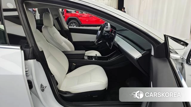 Tesla Model 3 2020 Белый из Кореи, фото 2