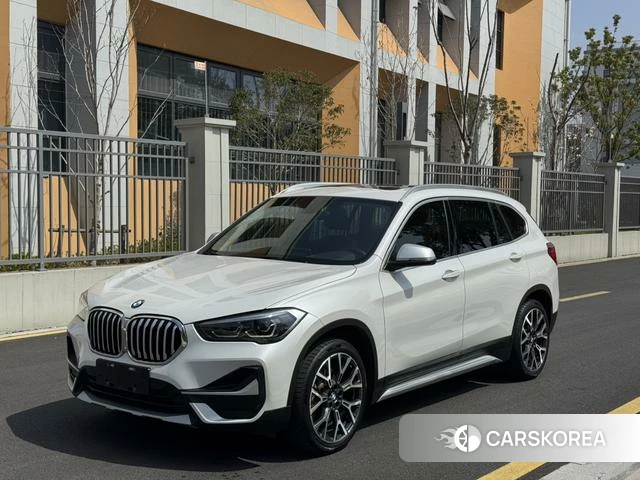 BMW X1 2022 Белый из Китая, фото 2