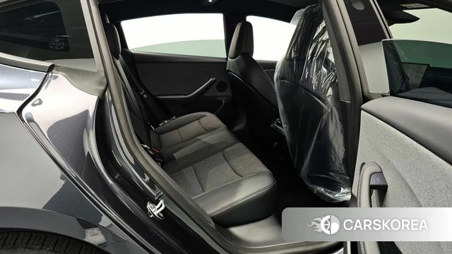 Tesla Model 3 2026 Серый из Кореи, фото 2