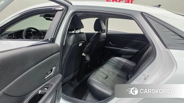 Hyundai Avante (CN7) 2022 Белый из Кореи, фото 2