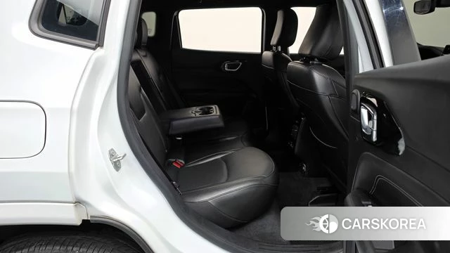 Jeep Compass 2nd Generation 2022 Белый из Кореи, фото 2