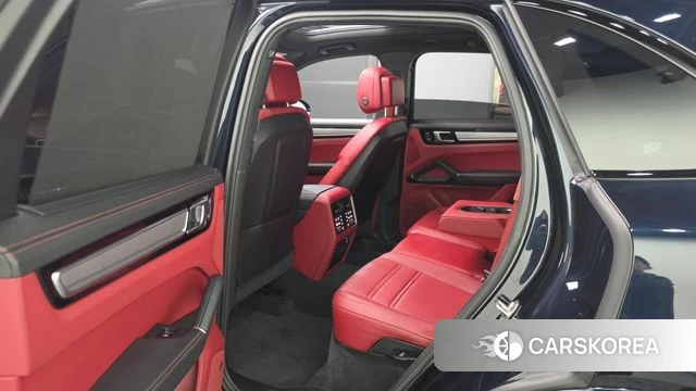 Porsche Cayenne (PO536) 2023 Черный из Кореи, фото 2