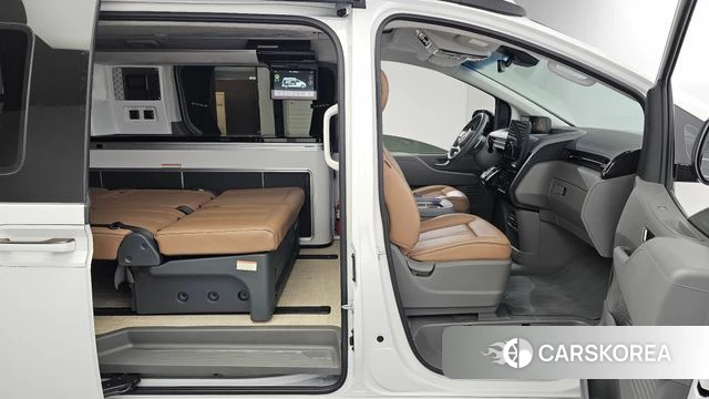 Hyundai Staria 2024 Белый из Кореи, фото 2