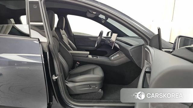 Tesla Model Y 2026 Серый из Кореи, фото 2