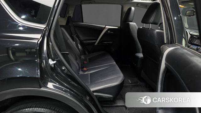 Toyota RAV4 2018 Черный из Кореи, фото 2