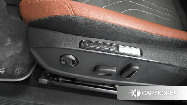 Volkswagen ID.4 2023 Белый из Кореи, фото 2