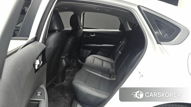 Kia The New K3 2nd generation 2024 Белый из Кореи, фото 2