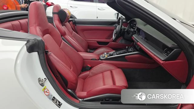 Porsche 911(992) 2021 Белый из Кореи, фото 2