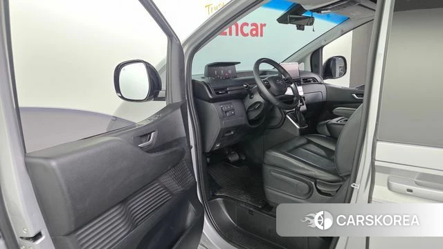 Hyundai Staria 2021 Серебряный из Кореи, фото 2