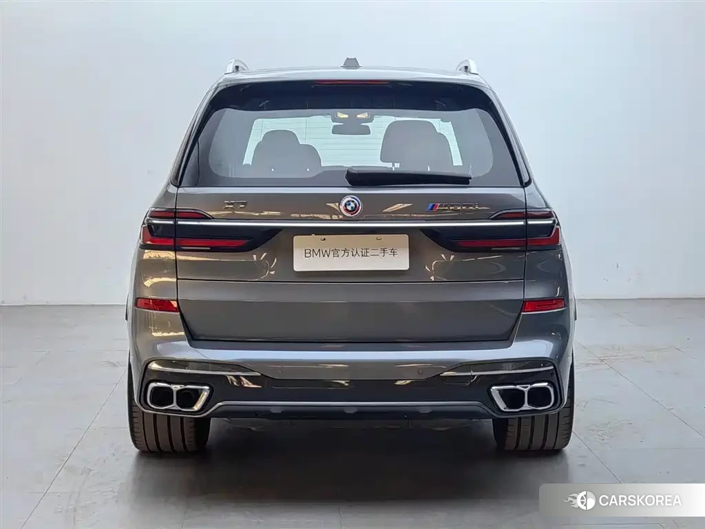 BMW X7 2025 Silver/gray из Китая, фото 2