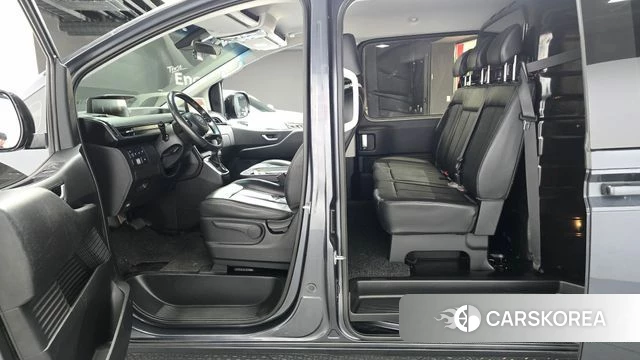 Hyundai Staria 2021 Серый из Кореи, фото 2
