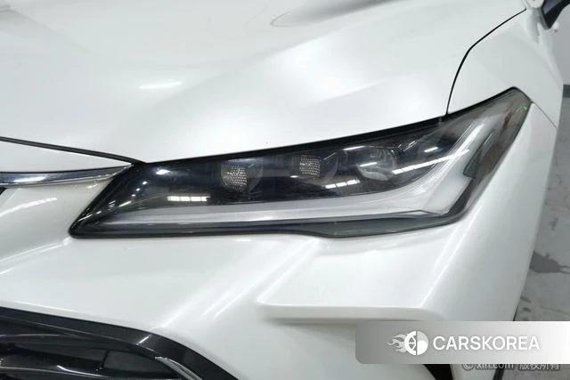 Toyota Avalon 2023 Белый из Китая, фото 2