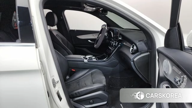 Mercedes-Benz GLC-Class X253 2018 Белый из Кореи, фото 2