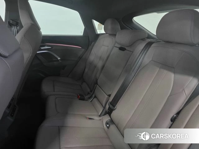 Audi Q5 (80A) 2025 Белый из Кореи, фото 2